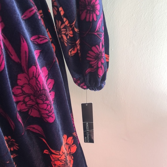 Maggy London velvet look dress NWT - Picture 3 of 8